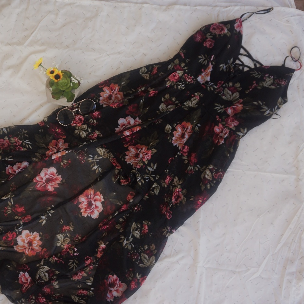 black floral  ambiance romper dress size medium